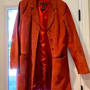 Dialogue suede coat. Beautiful color!
